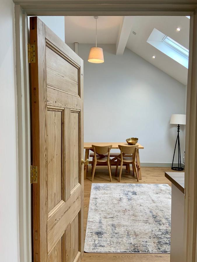 19a Brooks Road Apartment *
