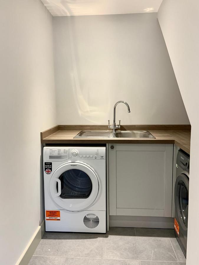 19a Brooks Road * Street